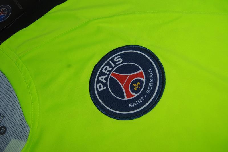PSG 2015 Green Training Shirt - Click Image to Close